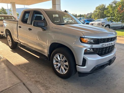 Used 2022 Chevrolet Silverado 1500 Custom RWD image 1