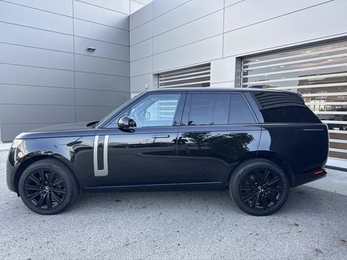 Certified 2025 Land Rover Range Rover SE AWD/4WD image 4