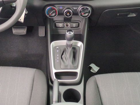 New 2026 Hyundai Venue SE FWD image 15