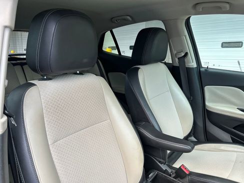 Used 2019 Buick Encore Preferred image 14