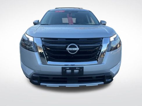 Certified 2025 Nissan Pathfinder SL w/ SL Premium Package image 2
