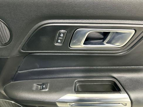Used 2022 Ford Mustang Premium image 37