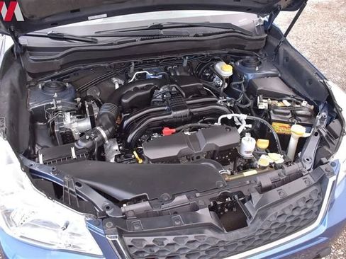 Used 2015 Subaru Forester 2.5i Premium AWD/4WD image 33