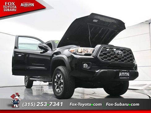Used 2023 Toyota Tacoma TRD Off-Road image 36