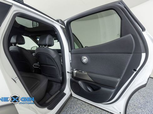 Used 2025 Genesis GV60 Advanced AWD/4WD image 39