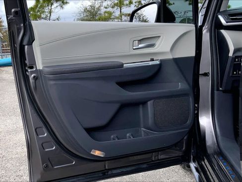 Used 2024 Toyota Sienna XLE image 20