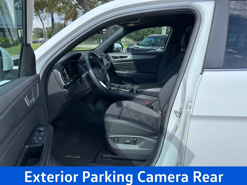 Certified 2024 Volkswagen Atlas Cross Sport SE FWD image 16