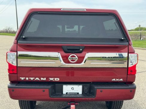Used 2017 Nissan Titan Platinum Reserve AWD/4WD image 17