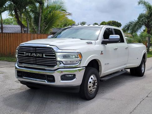 Used 2019 RAM 3500 Laramie image 1