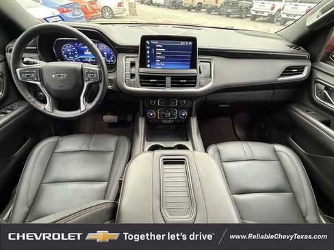 Used 2024 Chevrolet Suburban RST w/ Luxury Package AWD/4WD image 11