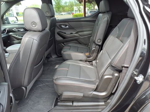 Used 2023 Chevrolet Traverse RS w/ LPO, Floor Liner Package AWD/4WD image 12