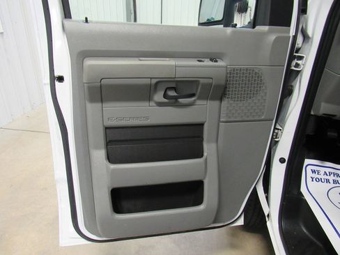 Used 2022 Ford E-350 and Econoline 350 Super Duty w/ Power Windows & Locks Group RWD image 37
