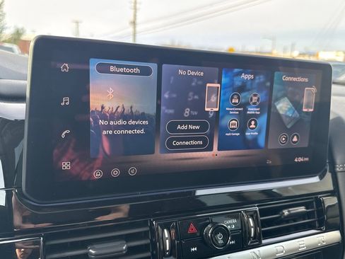 New 2026 Nissan Pathfinder Platinum image 20