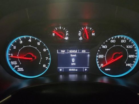 Used 2019 Chevrolet Equinox LS FWD image 14