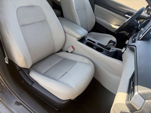 Used 2020 Nissan Altima 2.5 S image 11