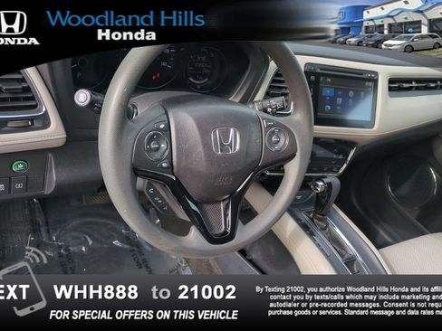 Used 2017 Honda HR-V EX image 9