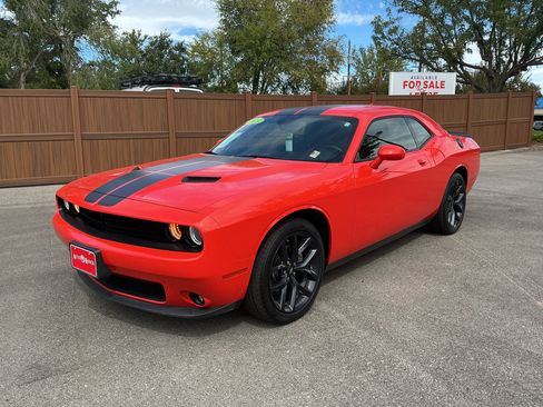 Used 2023 Dodge Challenger SXT w/ Blacktop Package RWD image 1