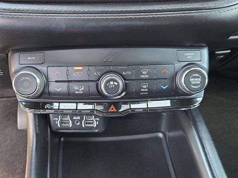 Used 2021 Dodge Durango SXT w/ 3rd Row Seating Group RWD image 26