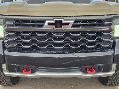 Certified 2022 Chevrolet Silverado 1500 ZR2 w/ Technology Package AWD/4WD image 9
