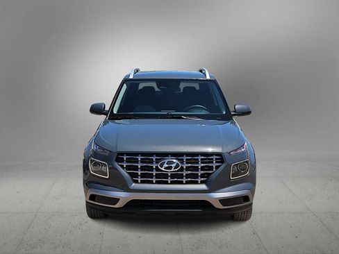 Used 2026 Hyundai Venue SEL FWD image 3