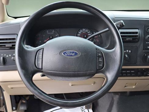 Used 2006 Ford F250 XLT AWD/4WD image 14