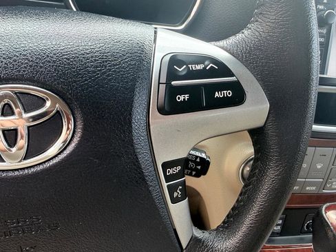 Used 2013 Toyota Highlander Limited image 13