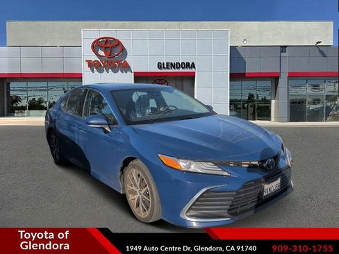 Used 2024 Toyota Camry XLE image 1