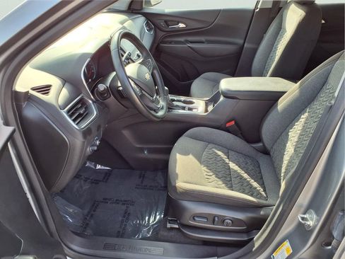 Used 2024 Chevrolet Equinox LT FWD image 21