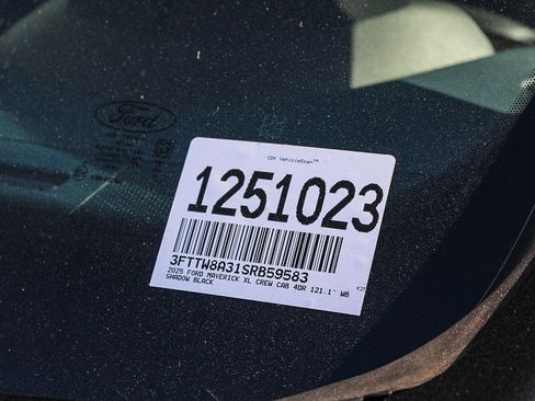 New 2025 Ford Maverick XL image 29