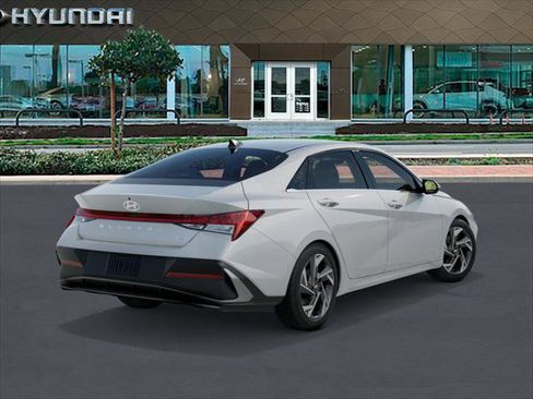New 2026 Hyundai Elantra Limited image 4