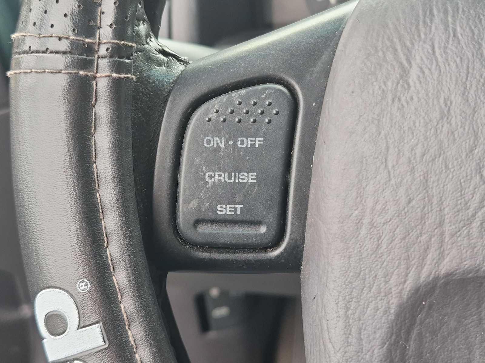 Used 1999 Jeep Grand Cherokee Laredo AWD/4WD image 23