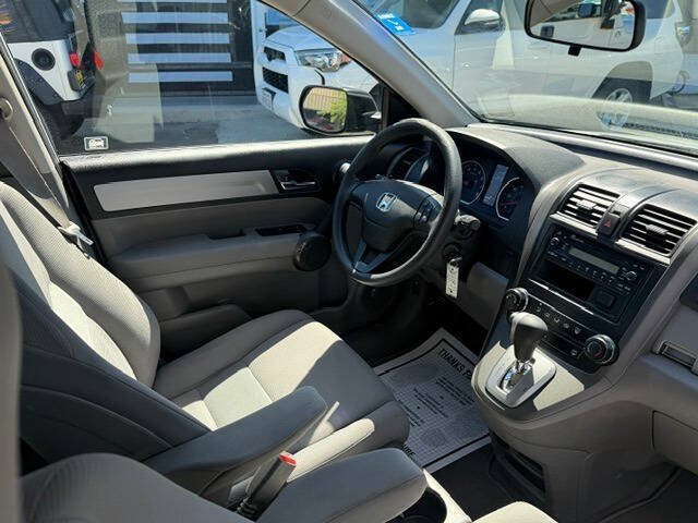 Used 2011 Honda CR-V LX image 28
