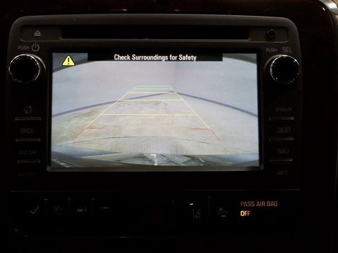 Used 2017 Buick Enclave Premium image 2