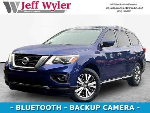 Used 2019 Nissan Pathfinder SV AWD/4WD image 1