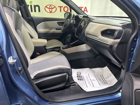 Used 2025 Subaru Forester Premium w/ Convenience Package #1 image 13