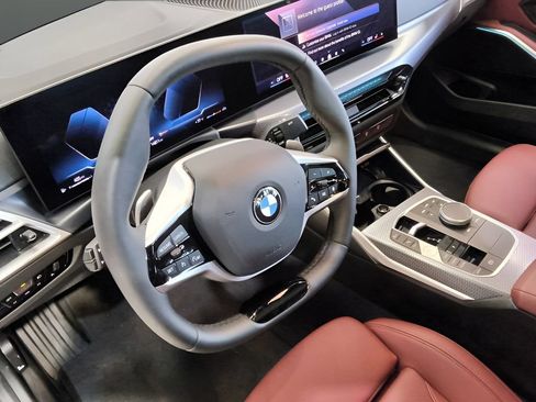 Used 2026 BMW 330i xDrive Sedan AWD/4WD image 15