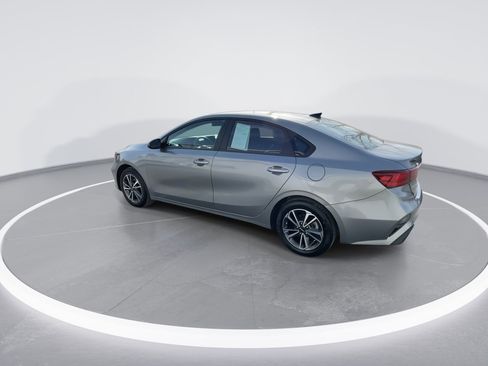 Used 2022 Kia Forte LXS image 14