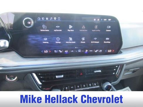 Used 2026 Chevrolet Tahoe Premier AWD/4WD image 25