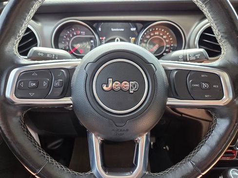 Certified 2020 Jeep Gladiator Rubicon AWD/4WD image 35