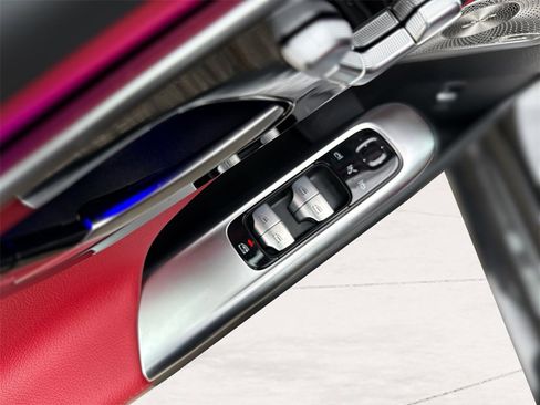 New 2026 Mercedes-Benz C 300 4MATIC Sedan image 13