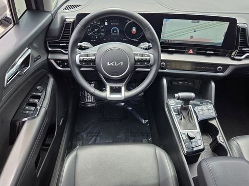 Used 2024 Kia Sportage SX FWD image 12