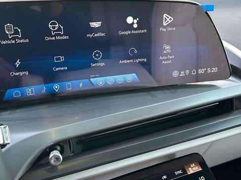 New 2026 Cadillac Vistiq Luxury image 28