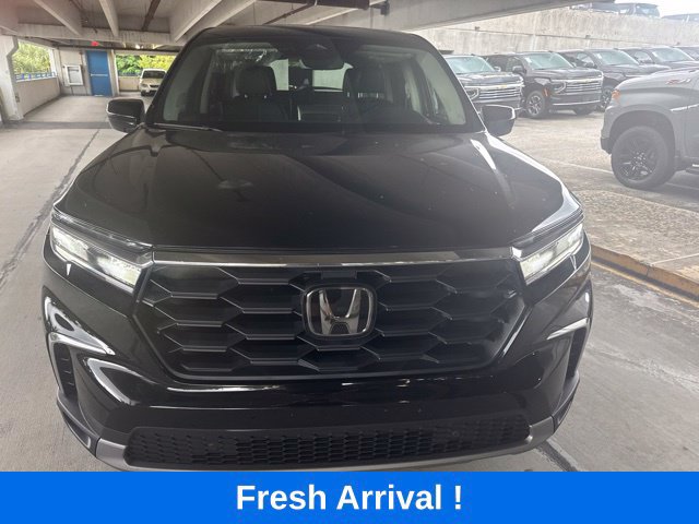 Used 2025 Honda Pilot EX-L image 18
