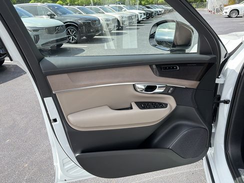 Used 2026 Volvo XC90 B6 Ultra w/ Protection Package Premier AWD/4WD image 14