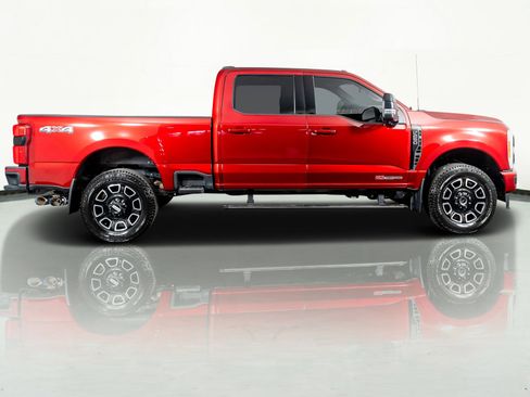 Used 2025 Ford F250 Platinum image 5