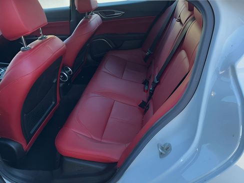 Used 2020 Alfa Romeo Giulia Base w/ Quick Order Package 22K Sport image 11