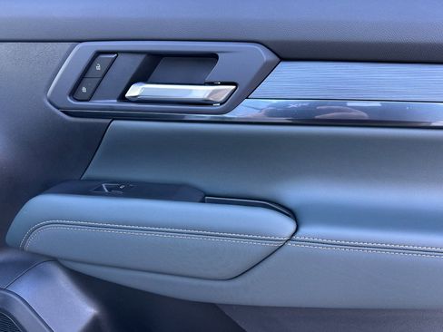 New 2026 GMC Terrain AT4 w/ Convenience Package III image 19