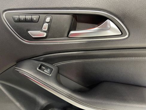 Used 2019 Mercedes-Benz GLA 250 w/ Convenience Package image 26