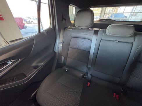 Used 2025 Chevrolet Equinox LT image 38