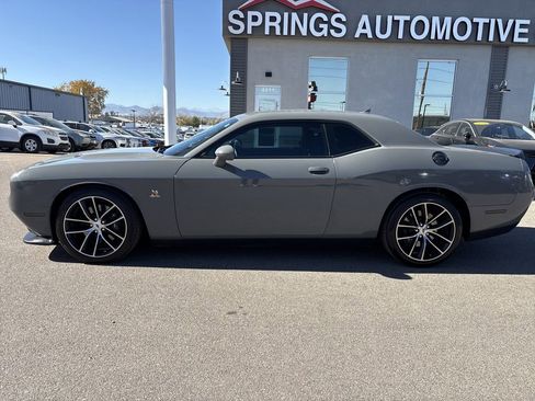 Used 2018 Dodge Challenger R/T Scat Pack image 2